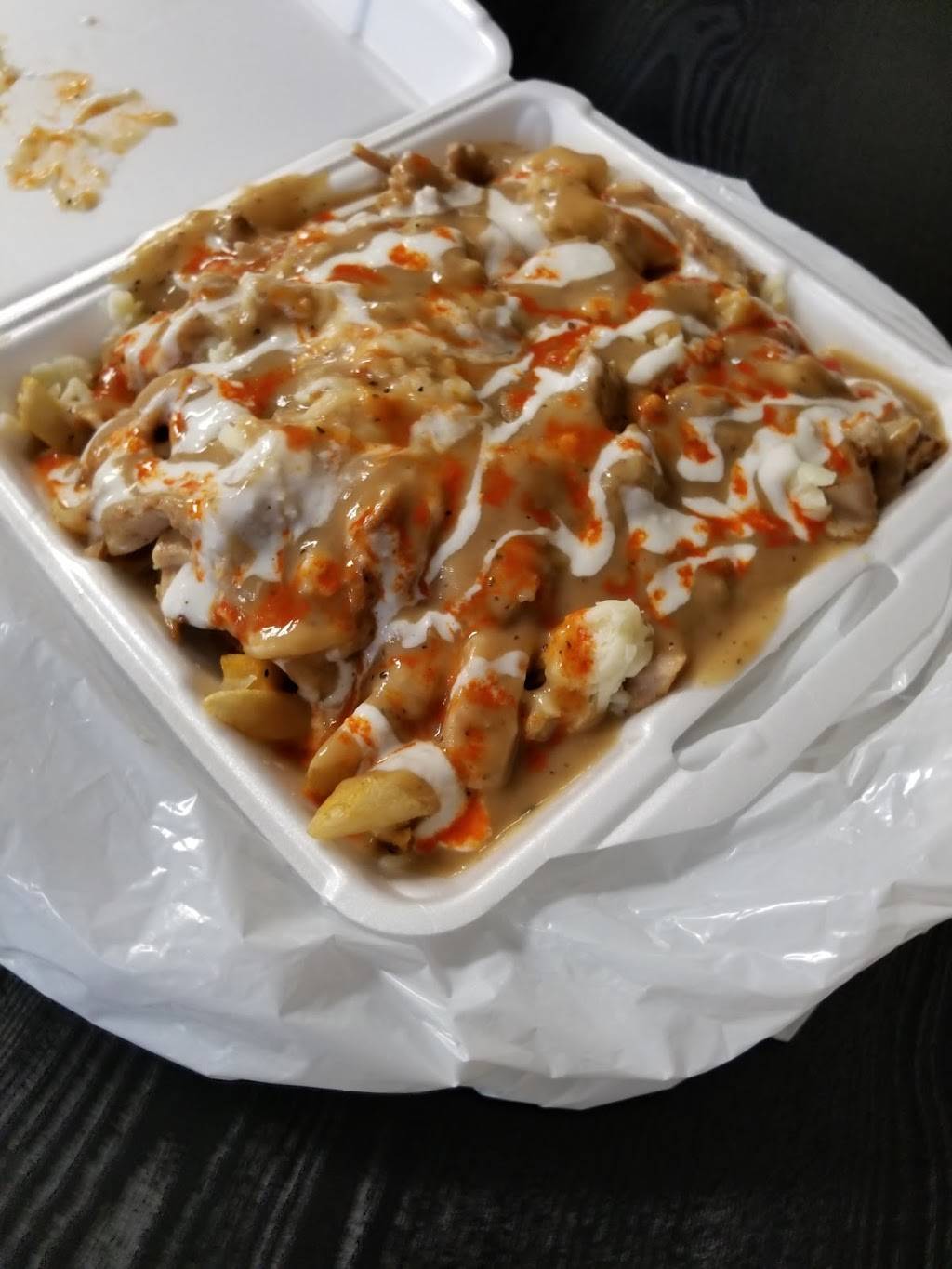 Rosh Bakery & Shawarma | restaurant | 11 Westwood Dr #2, Kitchener, ON N2M 2K5, Canada | 5195841716 OR +1 519-584-1716