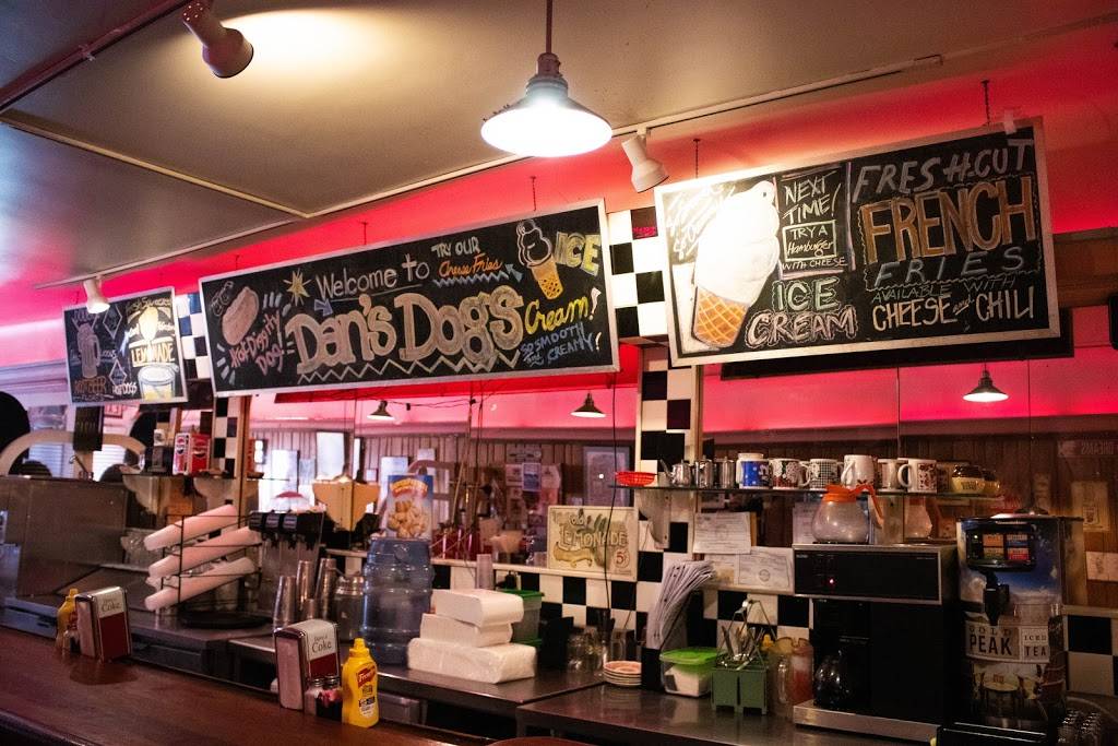 Dans Dogs Hot Dog Eatery & Diner (formerly The Place To Be Deli | restaurant | 5751 Smith Rd, Cleveland, OH 44142, USA | 2168989141 OR +1 216-898-9141