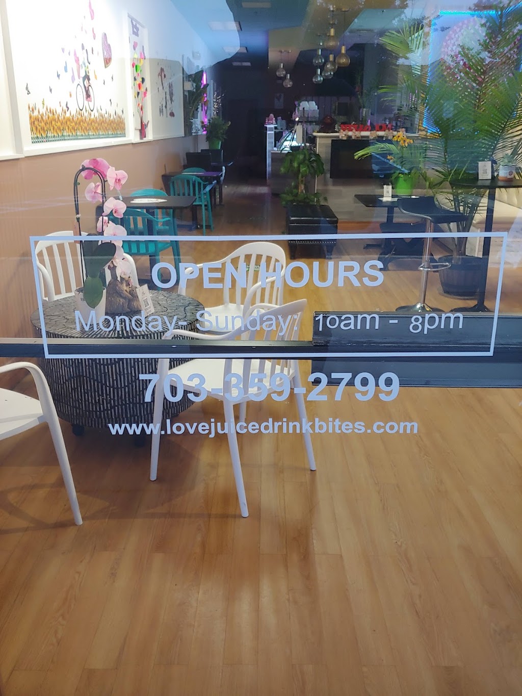 Love: Juice Drink Bites | restaurant | 10394 Willard Way, Fairfax, VA 22030, USA | 7033592799 OR +1 703-359-2799