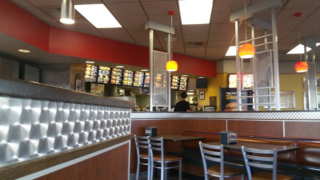 Carls Jr./Green Burrito | restaurant | 8271 Warner Ave, Huntington Beach, CA 92647, USA | 7148481206 OR +1 714-848-1206