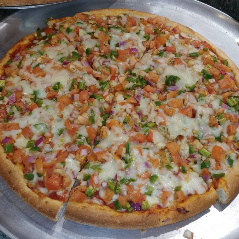 Pizza Plus | restaurant | 241 4th St, Lakewood, NJ 08701, USA | 7323670711 OR +1 732-367-0711