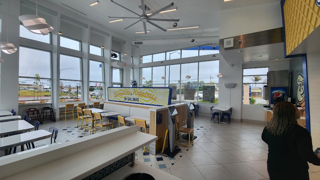 Fosters Freeze | restaurant | 105 E Boronda Rd, Salinas, CA 93906, USA | 8312731520 OR +1 831-273-1520