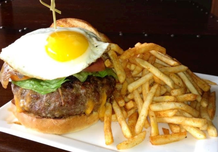 The West End - A Public House | restaurant | 5320 Westheimer Rd, Houston, TX 77056, USA | 7135900616 OR +1 713-590-0616