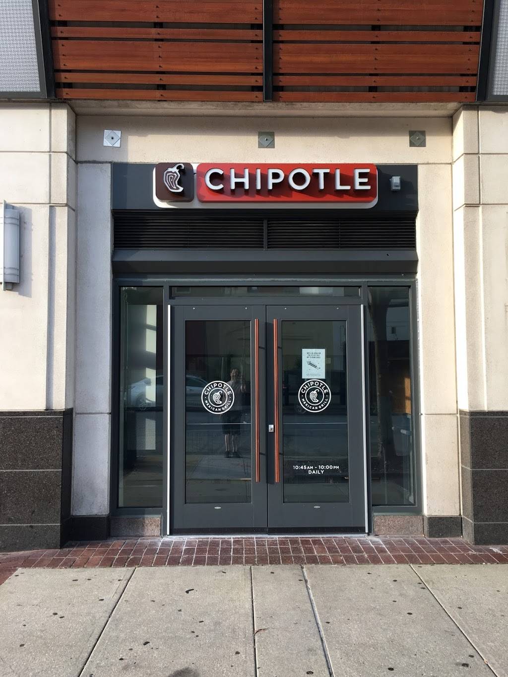Chipotle Mexican Grill | restaurant | 401 York Rd, Towson, MD 21204, USA | 4108284046 OR +1 410-828-4046