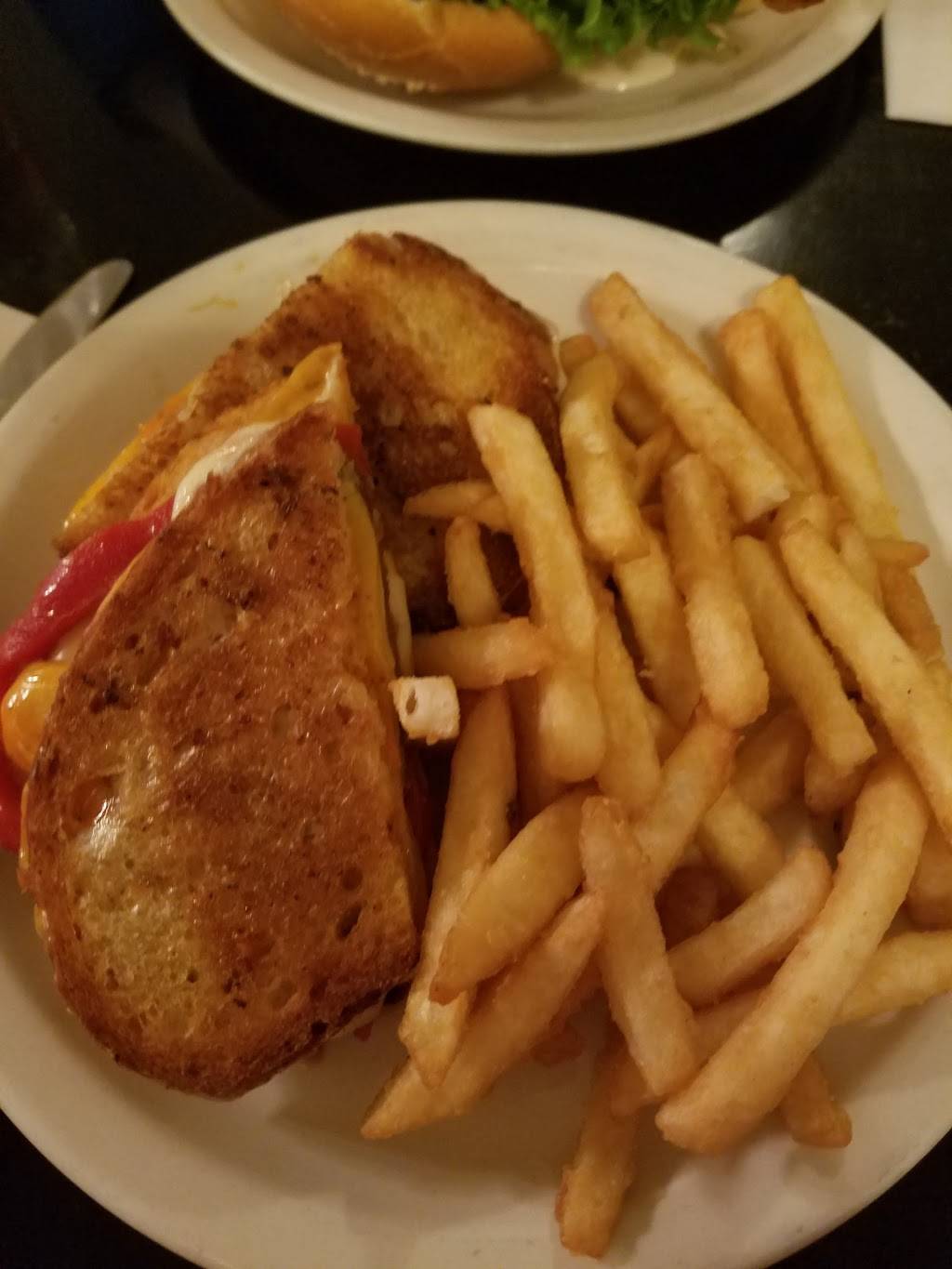 Cavanaughs Restaurant | restaurant | 703 N Market St, Wilmington, DE 19801, USA | 3026564067 OR +1 302-656-4067