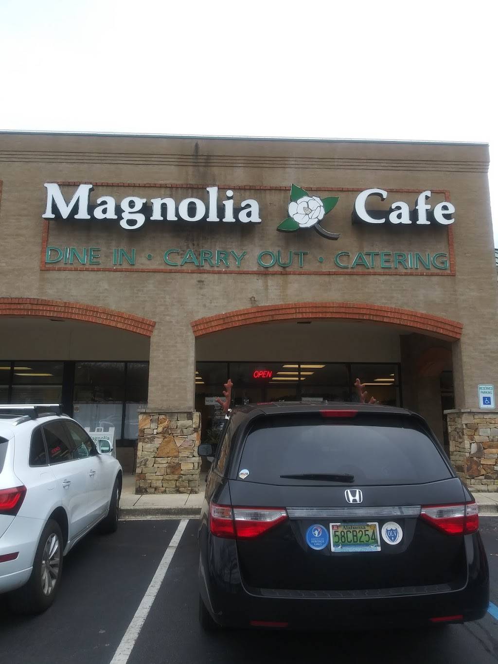 Magnolia Cafe | cafe | 4704 Cahaba River Rd E, Birmingham, AL 35243, USA | 2059694855 OR +1 205-969-4855