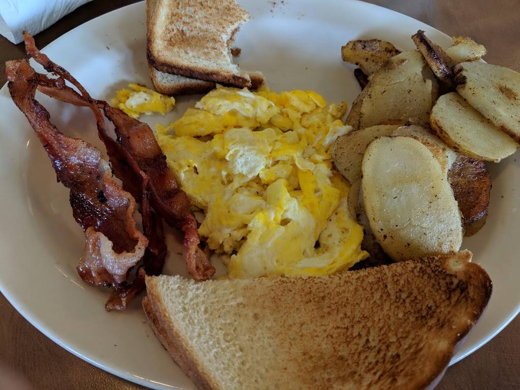 Eatn Park | restaurant | 500 Chippewa Town Center, Beaver Falls, PA 15010, USA | 7248477275 OR +1 724-847-7275