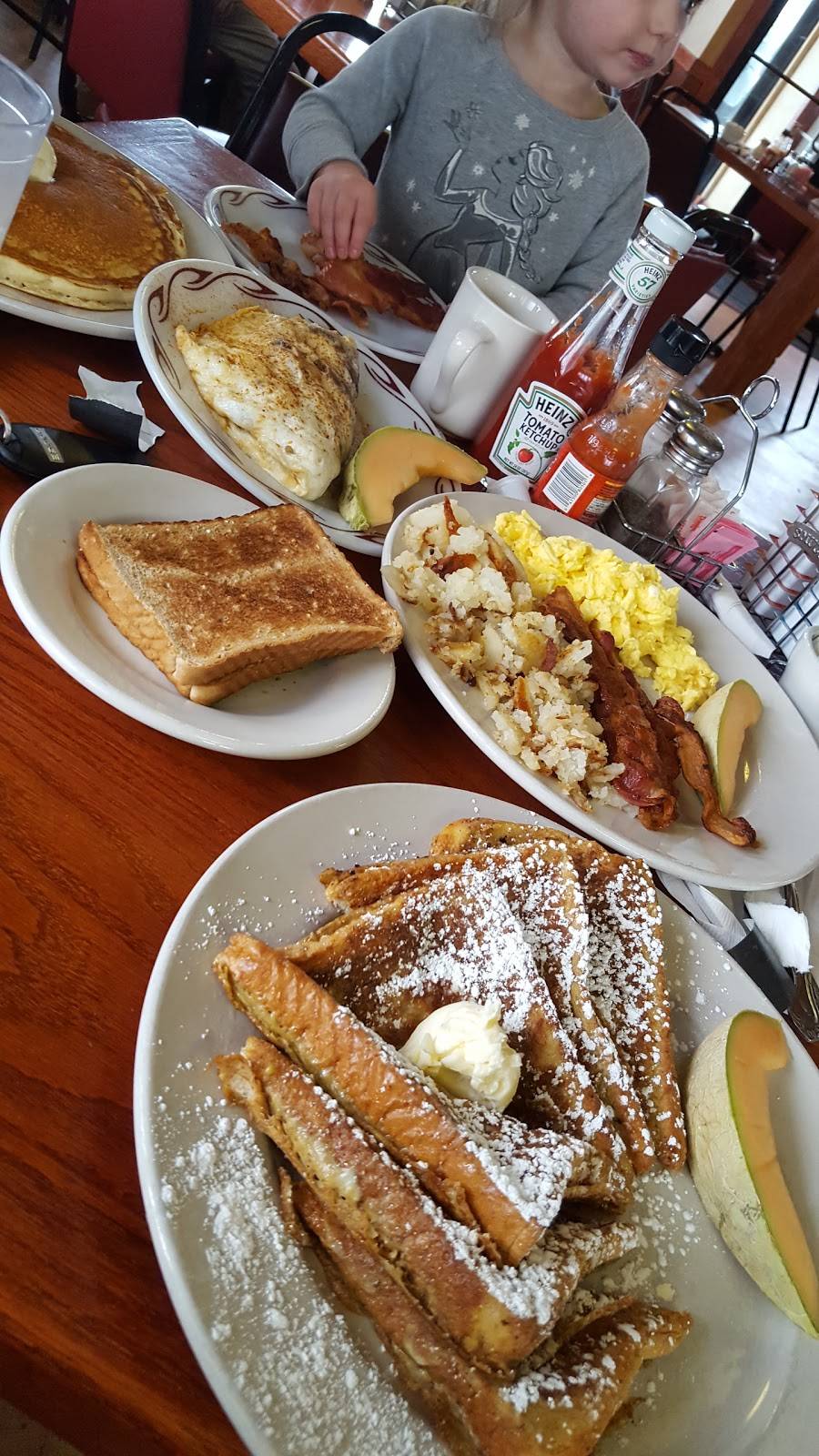 City Limits Restaurant | restaurant | 3038 McCartney Rd, Youngstown, OH 44505, USA | 3307464026 OR +1 330-746-4026