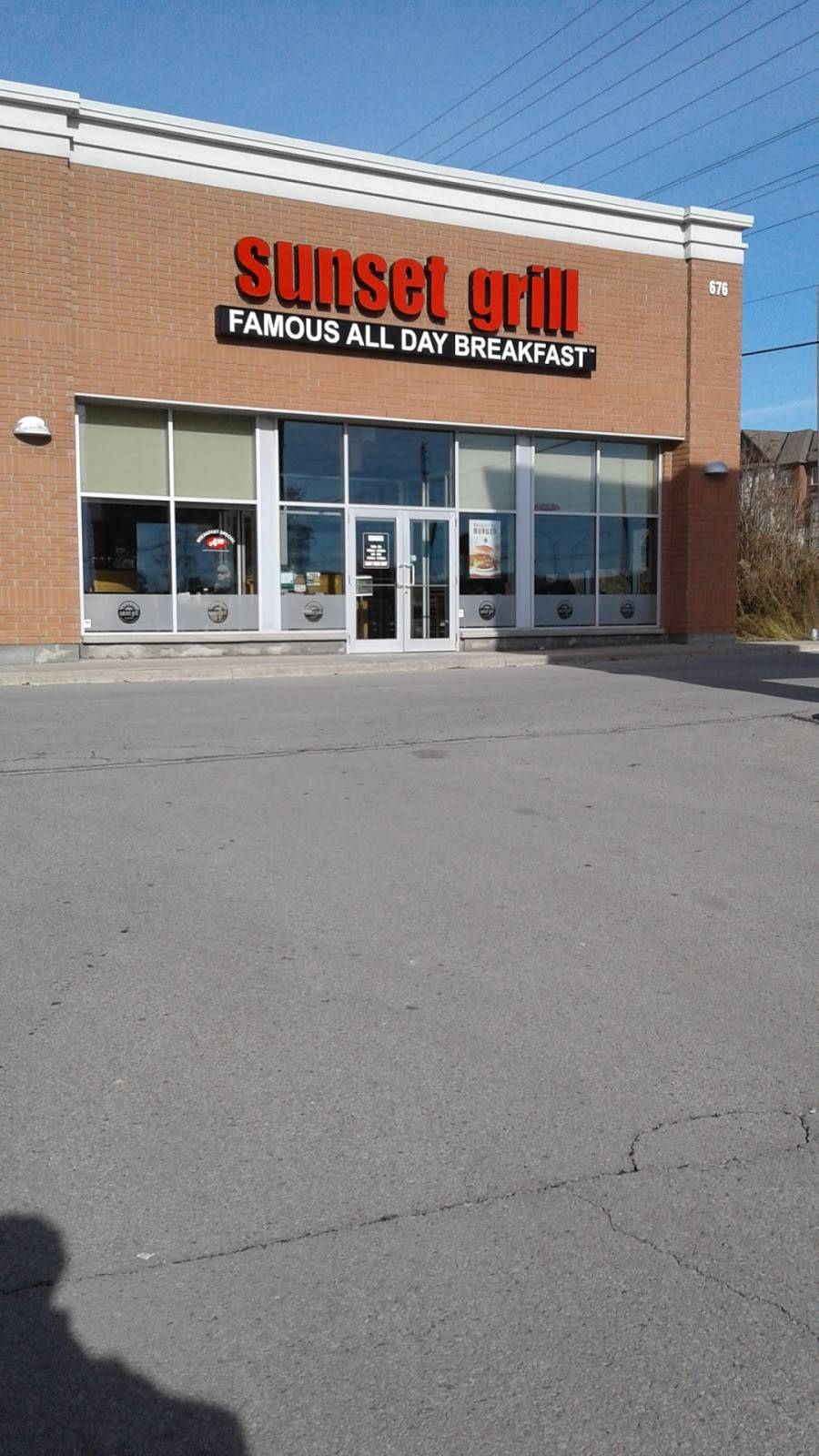 Sunset Grill | restaurant | 676 Wellington St E, Aurora, ON L4G 7N2, Canada | 9057269019 OR +1 905-726-9019