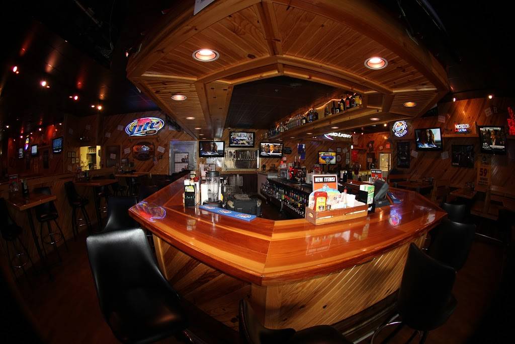 Roosters | restaurant | 4420 Dixie Hwy Ste#101, Louisville, KY 40216, USA | 5023840330 OR +1 502-384-0330