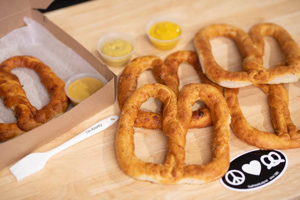 The Pretzel Lady | restaurant | building 4, 235 State Rd 207, St. Augustine, FL 32084, USA | 9044847111 OR +1 904-484-7111