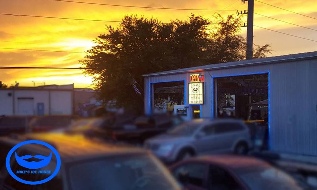 Mikes Ice House | restaurant | 8746 Lipan Rd, Houston, TX 77063, USA | 7137826571 OR +1 713-782-6571