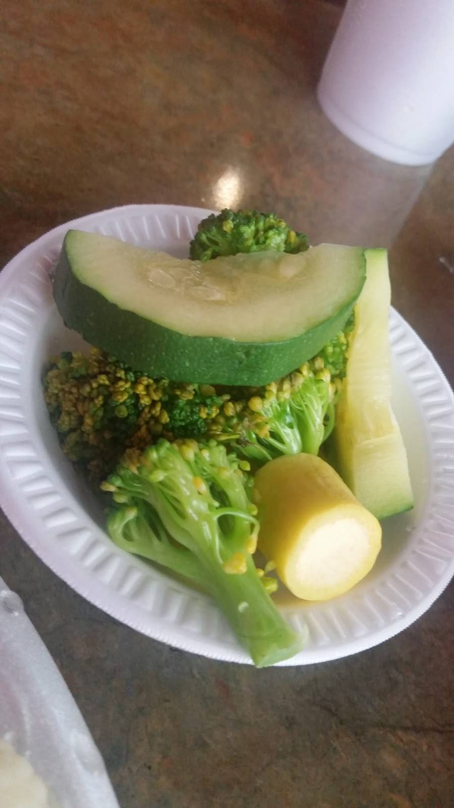 Skippers Smokehouse | restaurant | 910 Skipper Rd, Tampa, FL 33613, USA | 8139710666 OR +1 813-971-0666