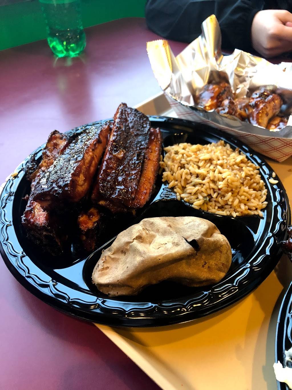 Tennessees Real Bbq | restaurant | 341 Cochituate Rd, Framingham, MA 01701, USA | 5086267140 OR +1 508-626-7140