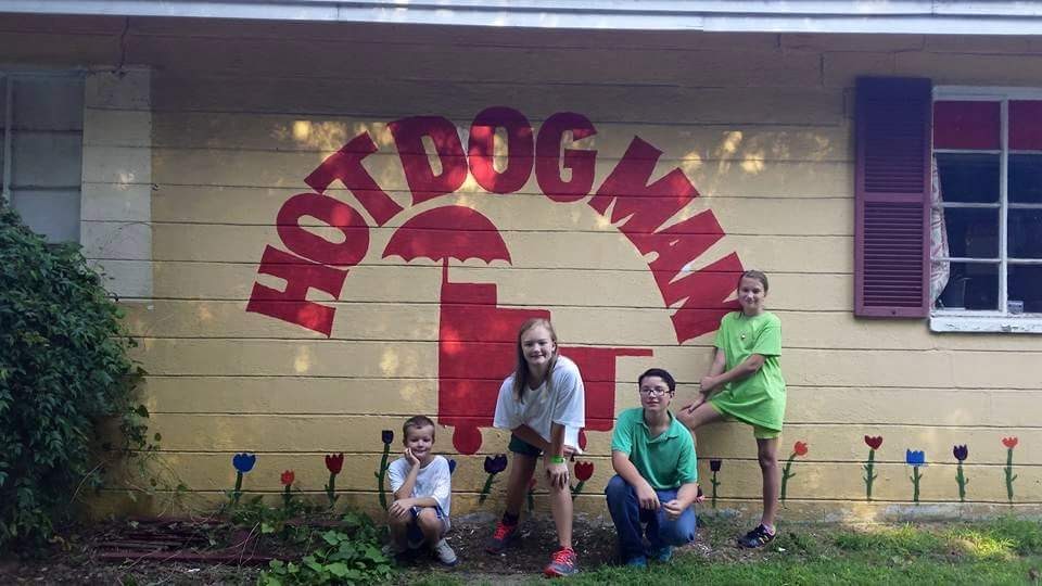 Hot Dog Man | restaurant | 1710 Monroe St, Vicksburg, MS 39180, USA | 6016293998 OR +1 601-629-3998