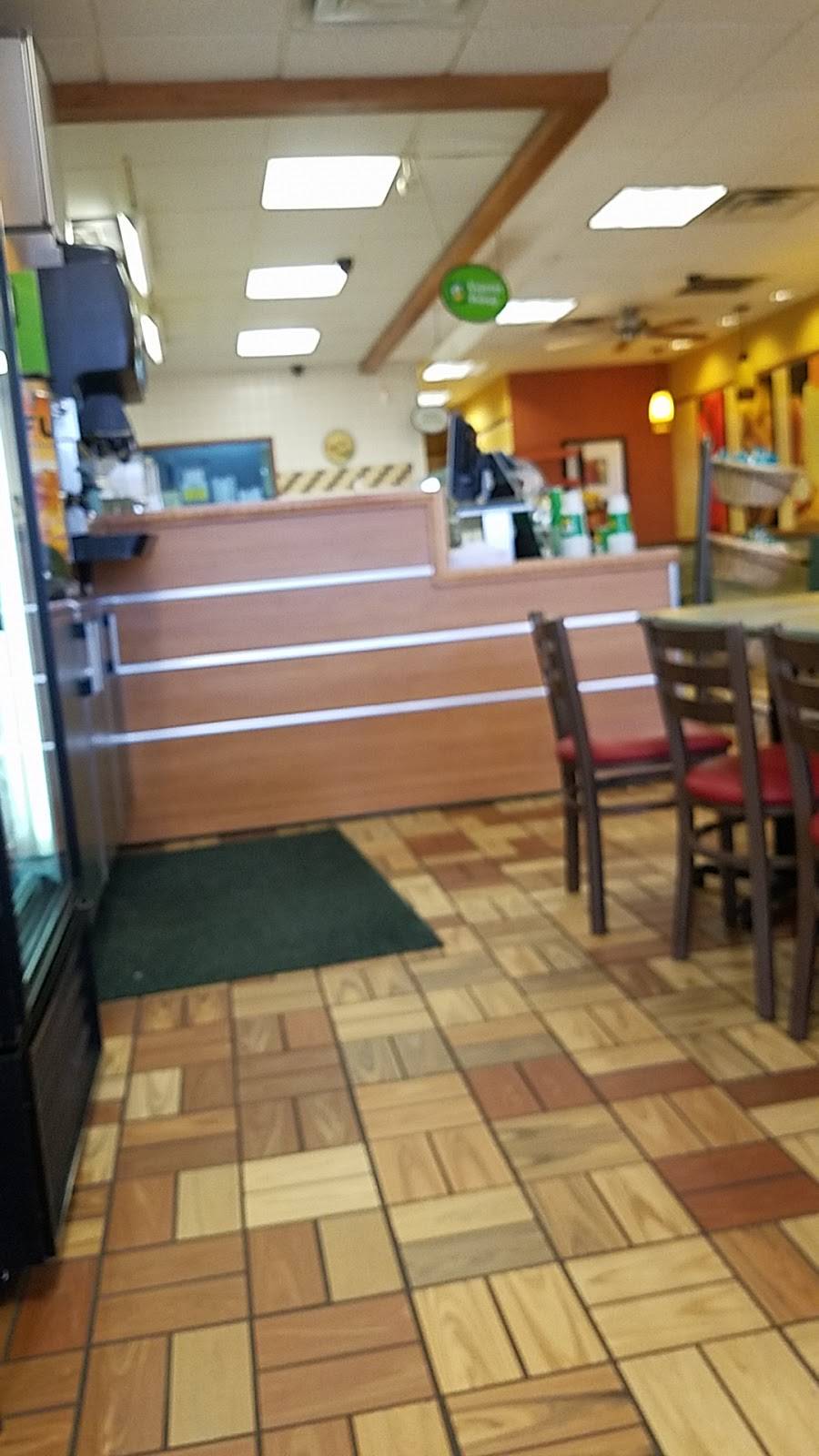 Subway Restaurants | restaurant | 204 N Greenville Ave, Towne Ctr Ste 210, Allen, TX 75002, USA | 9727271949 OR +1 972-727-1949