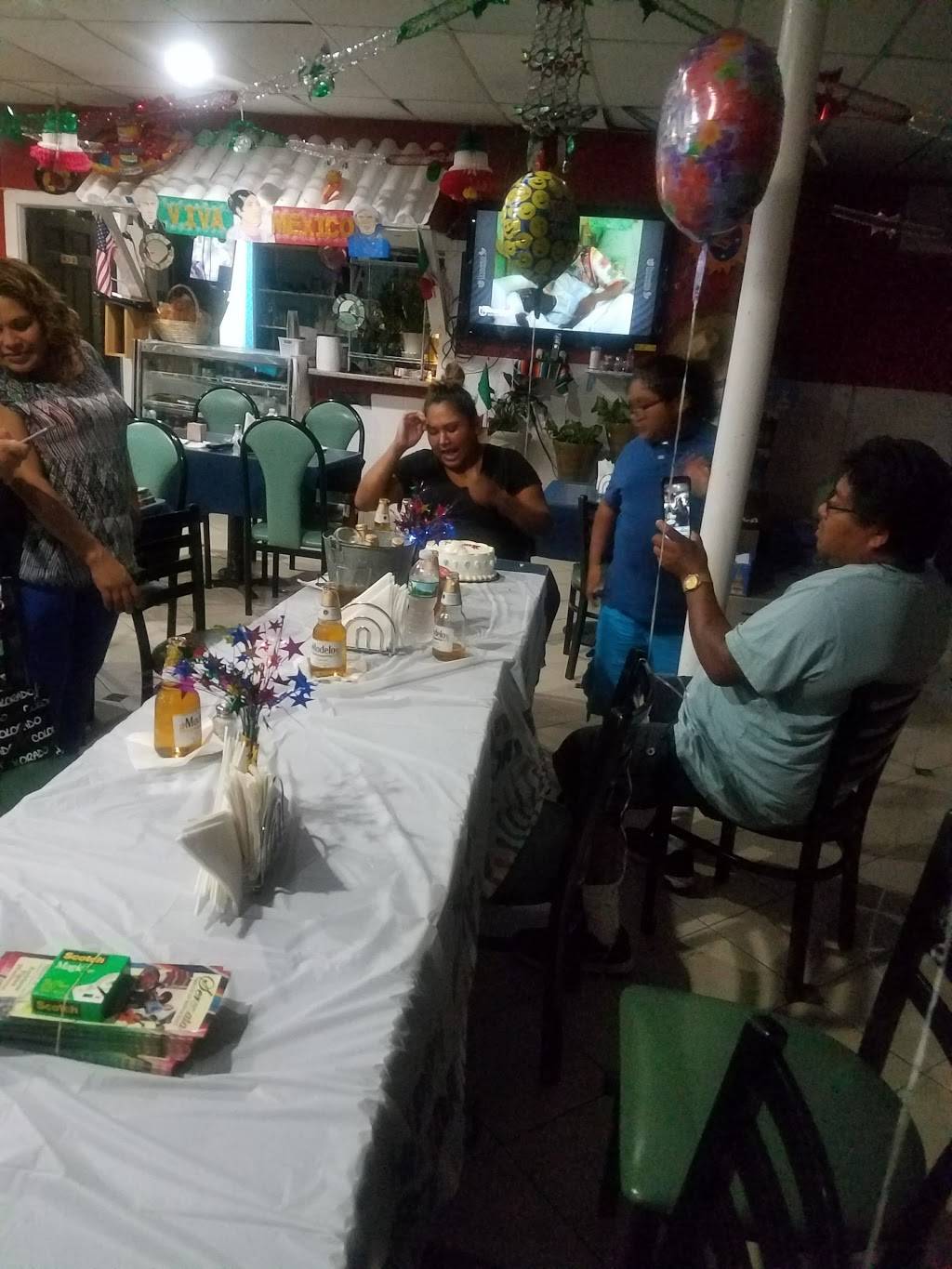 Serenata Restaurant | restaurant | 1854 E Main St, Bridgeport, CT 06610, USA | 2036960315 OR +1 203-696-0315