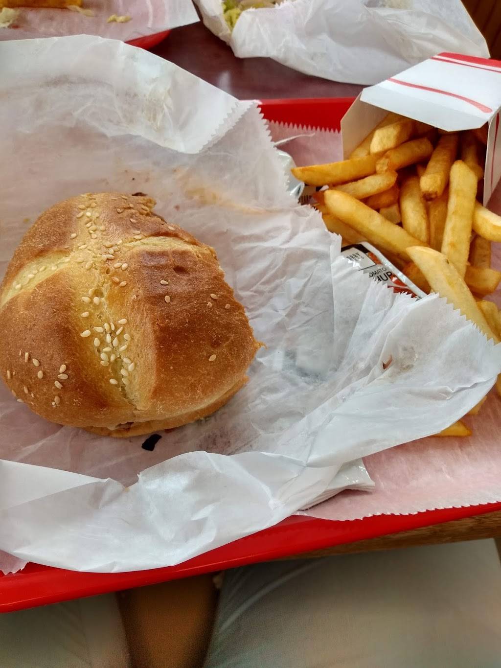 Simards Super Roast Beef | restaurant | 279 Main St, Wilmington, MA 01887, USA | 9786589331 OR +1 978-658-9331