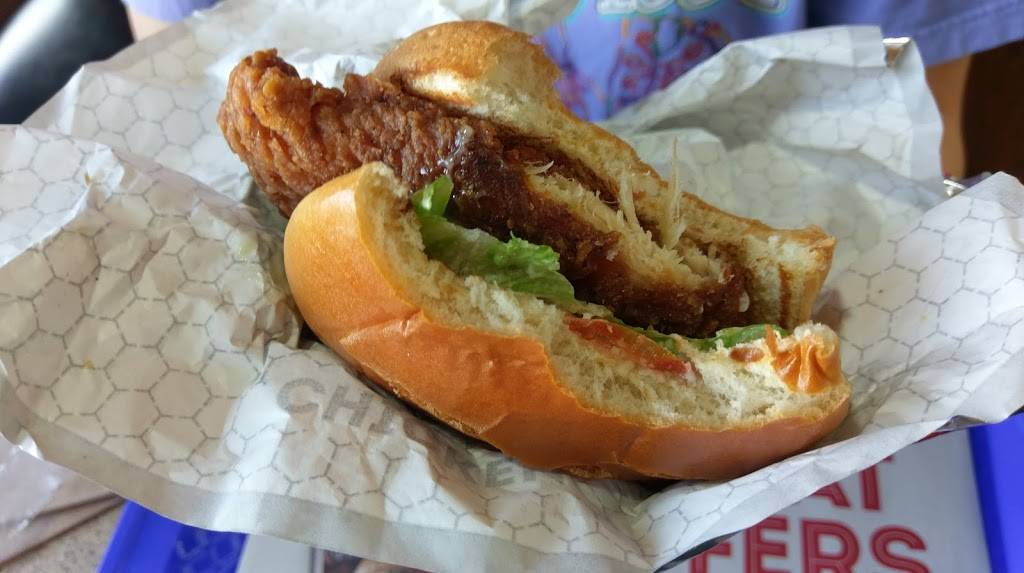 Wendys | restaurant | 409 W Abram St, Arlington, TX 76010, USA | 8174608492 OR +1 817-460-8492