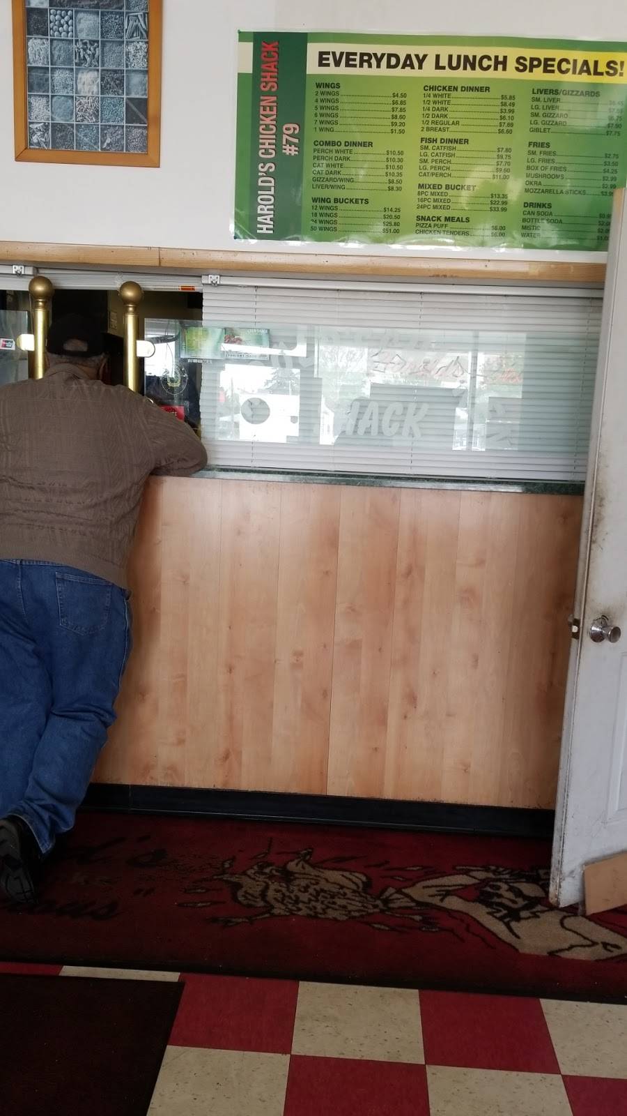 Harolds Chicken Shack | restaurant | 15411 Cottage Grove Ave, Dolton, IL 60419, USA | 7088410400 OR +1 708-841-0400