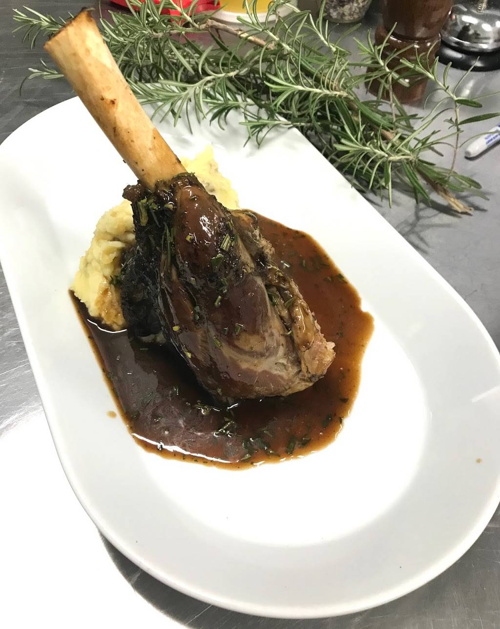 Elm & Magnolia | restaurant | 206 Magnolia St, Spring, TX 77373, USA | 3463823014 OR +1 346-382-3014