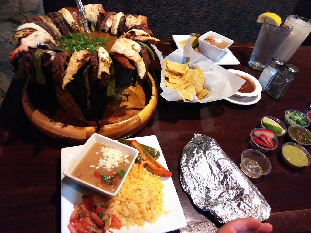 Viva Villa | restaurant | 1250 S E St, San Bernardino, CA 92408, USA | 9093811050 OR +1 909-381-1050