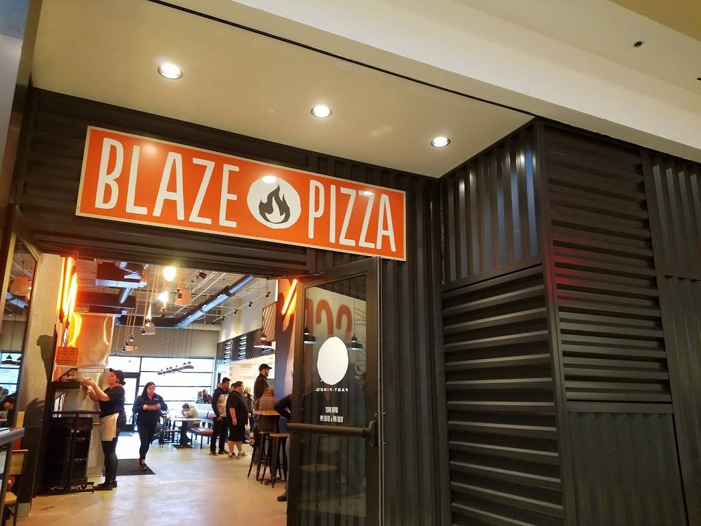 Blaze Pizza | meal takeaway | 310 Daniel Webster Hwy Suite 210A, Nashua, NH 03060, USA | 6038353574 OR +1 603-835-3574
