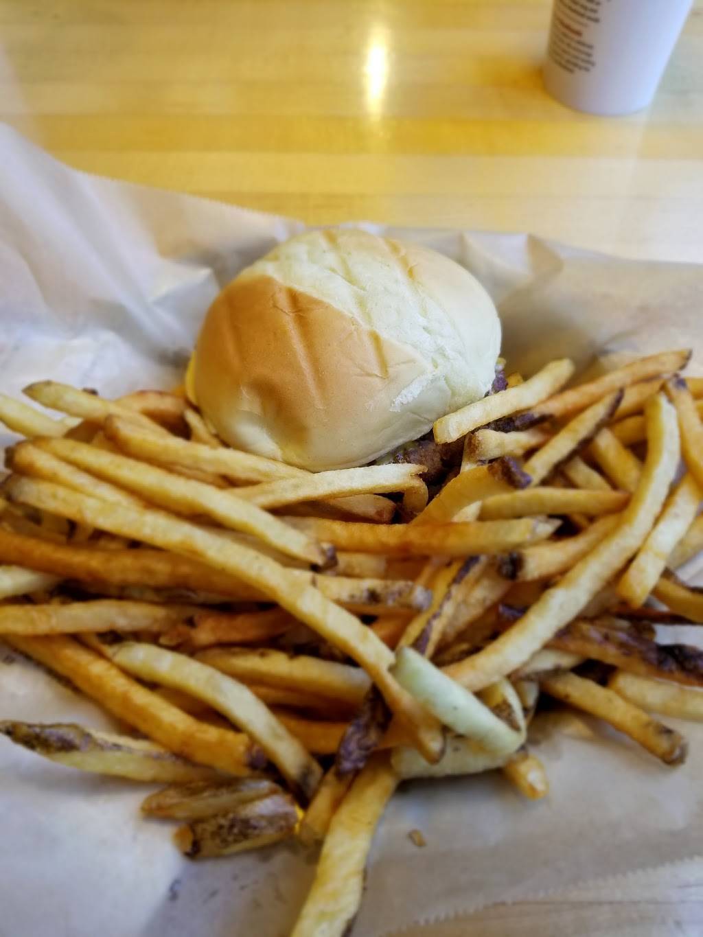 Meatheads | restaurant | 11143 W Lincoln Hwy, Frankfort, IL 60423, USA | 8154690244 OR +1 815-469-0244