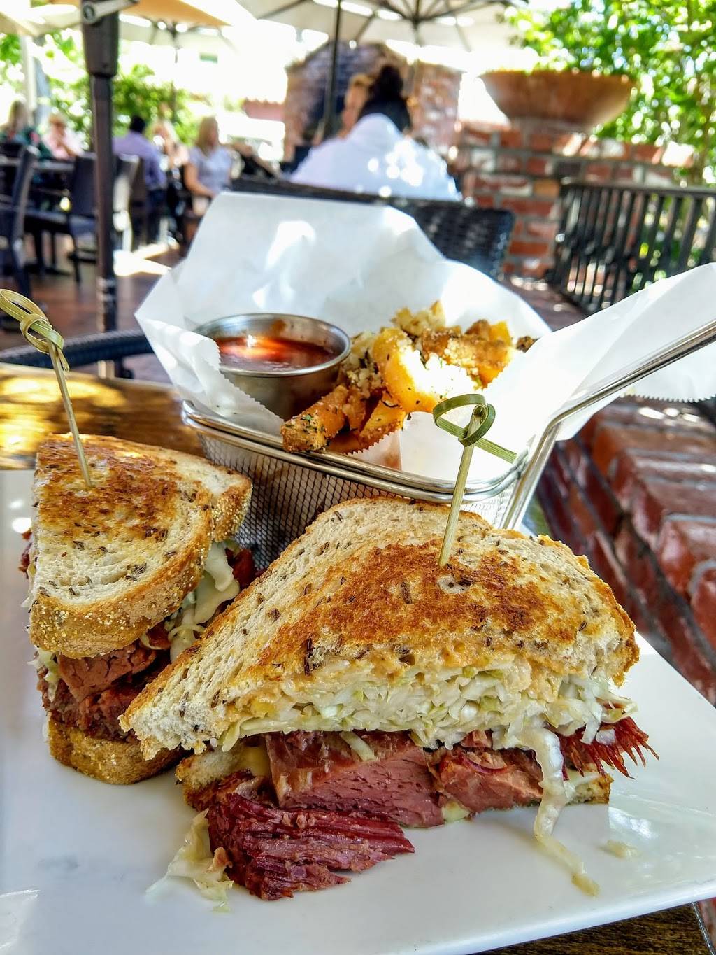 Trevors at the Tracks | restaurant | 26701 Verdugo St, San Juan Capistrano, CA 92675, USA | 9494939593 OR +1 949-493-9593