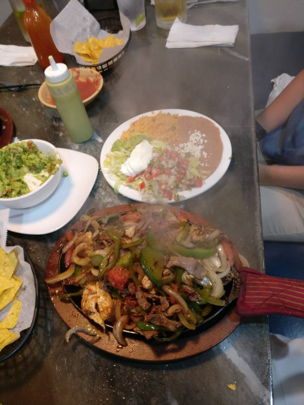 Fogatas | restaurant | 1010 Murfreesboro Rd, Franklin, TN 37064, USA | 6152243686 OR +1 615-224-3686