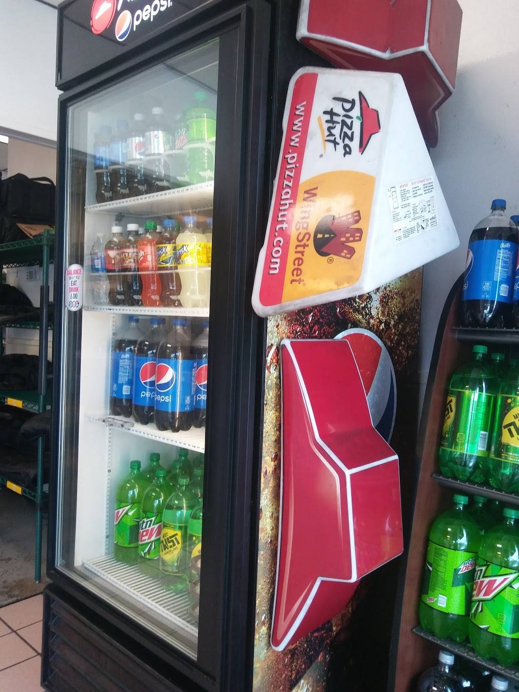 Pizza Hut | restaurant | 6330 Hwy. 290 West, Austin, TX 78735, USA | 5123580000 OR +1 512-358-0000