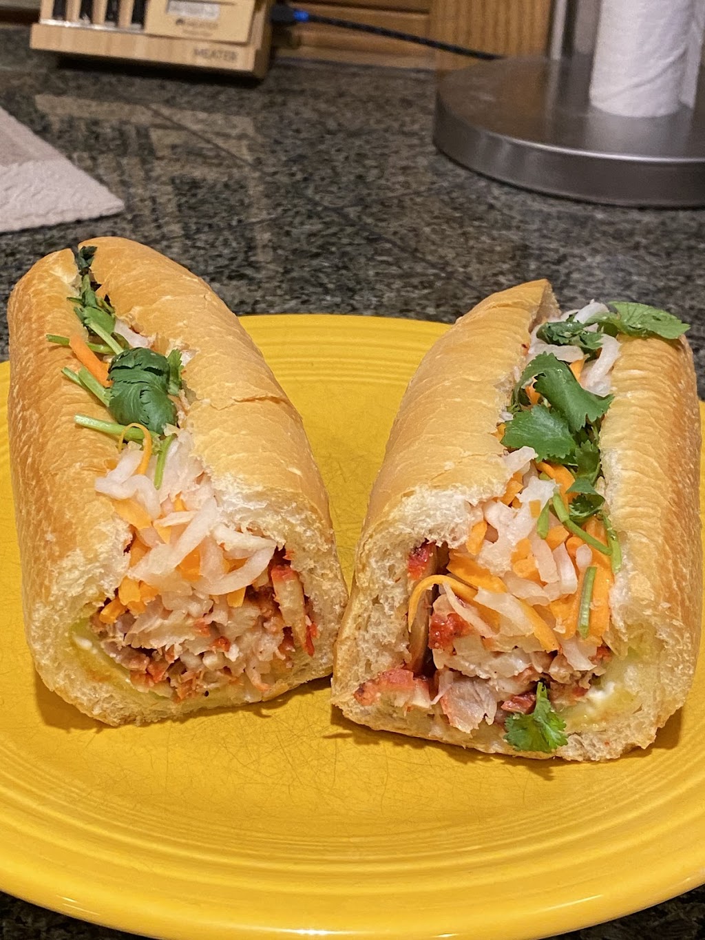 Hello Banh Mi Kirkland | restaurant | 14304 124th Ave NE, Kirkland, WA 98034, USA | 4252980476 OR +1 425-298-0476
