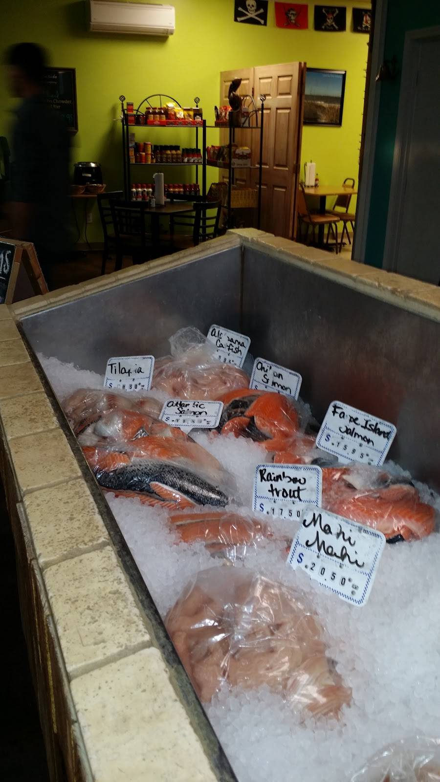 Capeside Fish Company | restaurant | 726 W Grand Ave, Rainbow City, AL 35906, USA | 2569522793 OR +1 256-952-2793