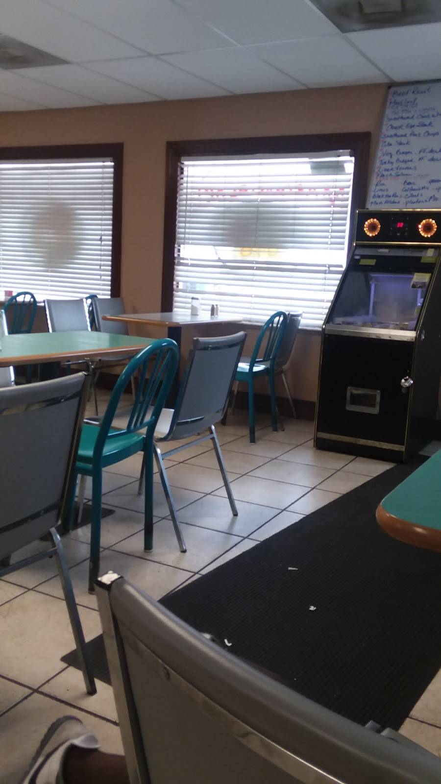 Marthas Restaurant | restaurant | 5202 N Nebraska Ave, Tampa, FL 33603, USA | 8132391819 OR +1 813-239-1819