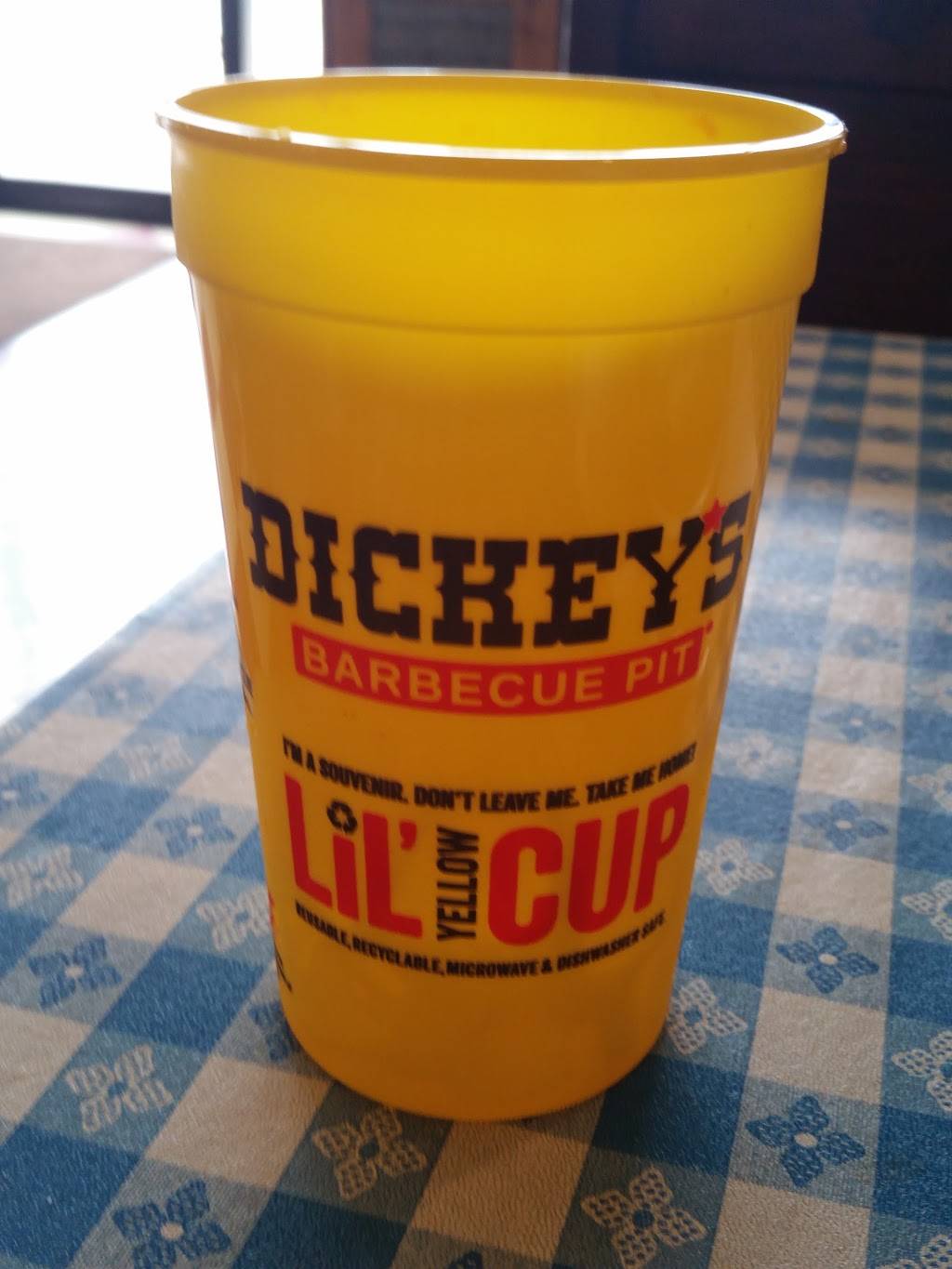 Dickeys Barbecue Pit | restaurant | 2445 W Northwest Hwy, Dallas, TX 75220, USA | 2143503095 OR +1 214-350-3095