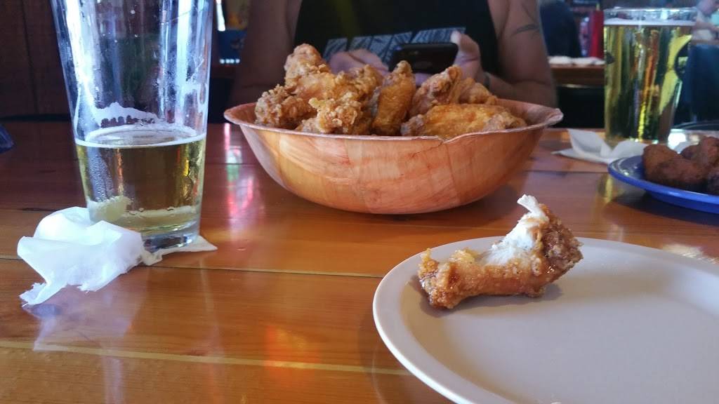 Hinders Sports Bar & Grill | restaurant | 902 W Main St, Tipp City, OH 45371, USA | 9376674433 OR +1 937-667-4433