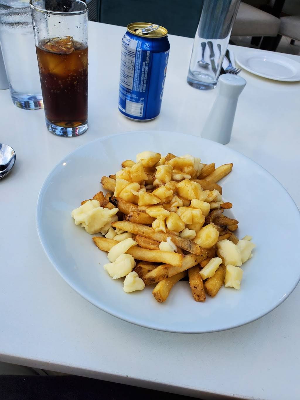 Eclipse | restaurant | 555 Boulevard McMillan, Dorval, QC H9P 1B7, Canada | 5146312411 OR +1 514-631-2411