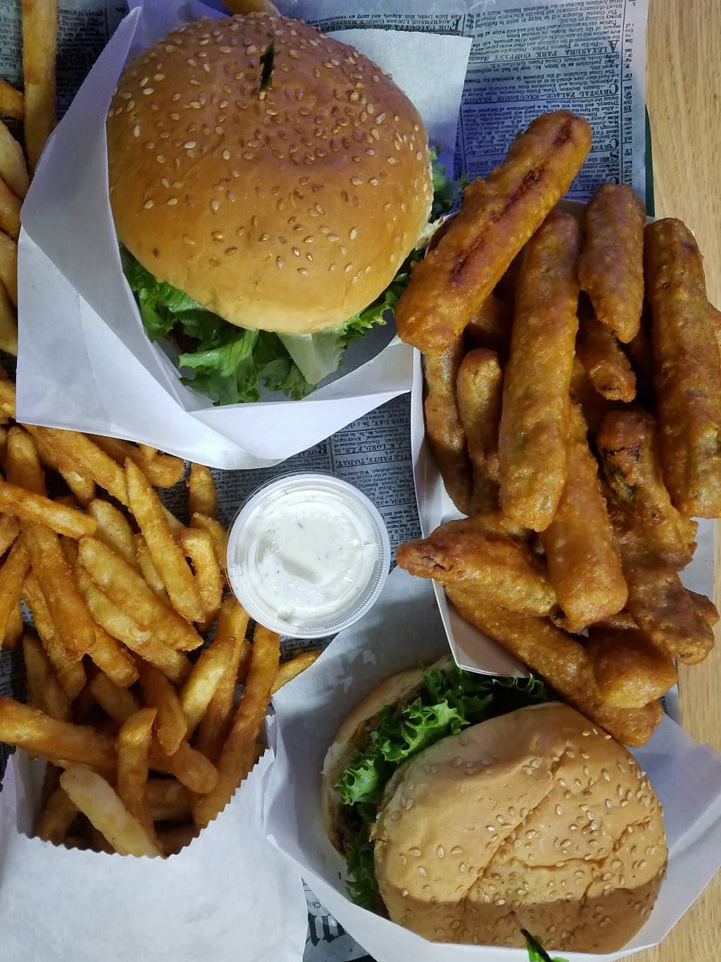 Sno-Flake Drive-In | restaurant | 3059 Lake Tahoe Blvd, South Lake Tahoe, CA 96150, USA | 5305446377 OR +1 530-544-6377