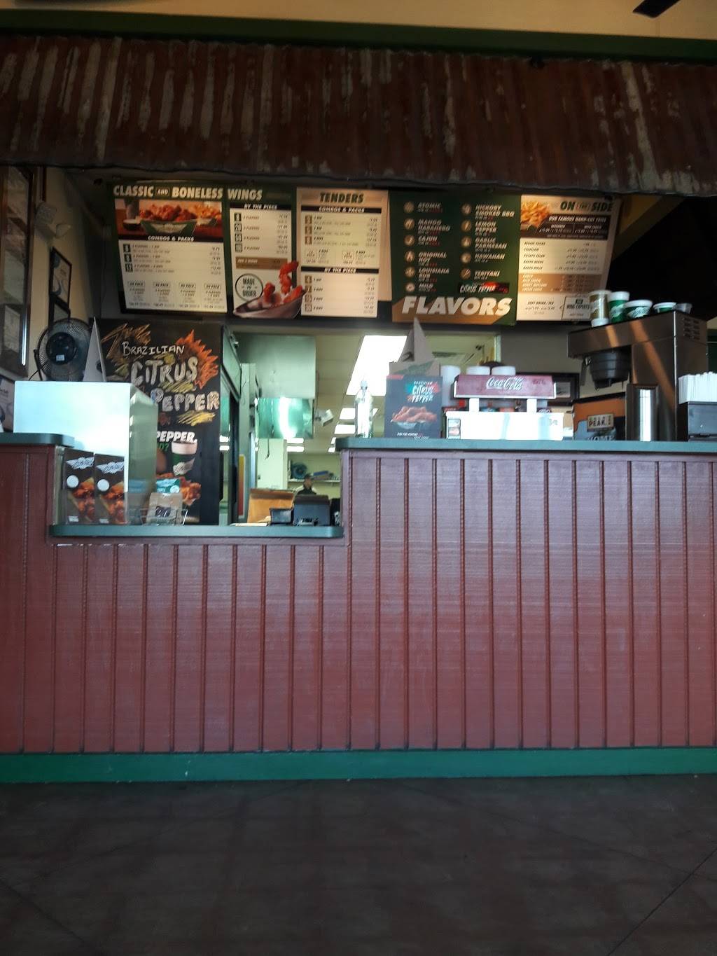 Wingstop | restaurant | 2627 W Jefferson Blvd #214, Dallas, TX 75211, USA | 2149435600 OR +1 214-943-5600