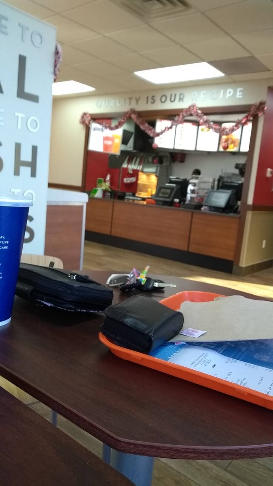 Wendys | restaurant | 415 Broad St, Elizabethton, TN 37643, USA | 4235432141 OR +1 423-543-2141