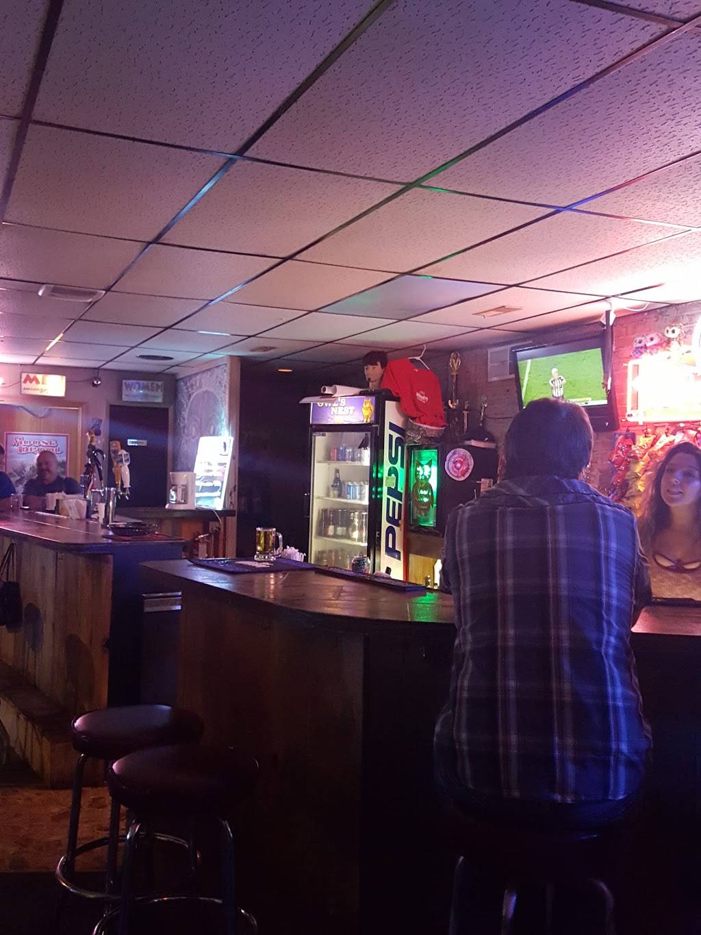 Owls Nest | restaurant | 116 S Court St, Ottumwa, IA 52501, USA | 6416829368 OR +1 641-682-9368