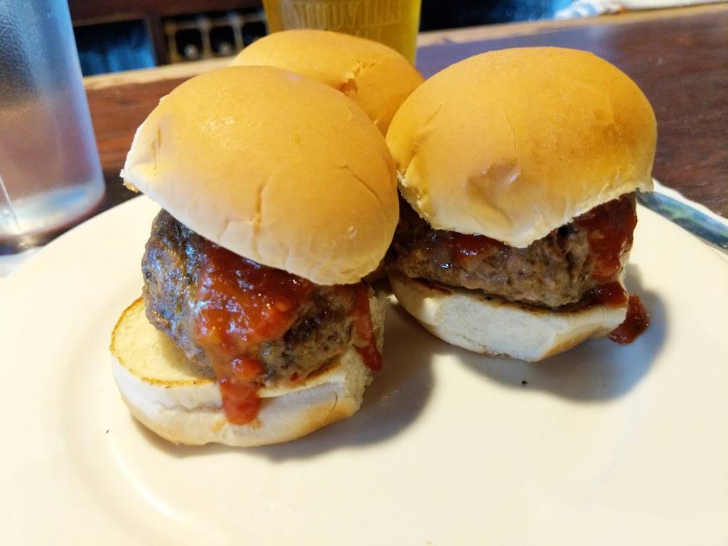 Eds Mudville Grill | restaurant | 6200 Center St, Clayton, CA 94517, USA | 9256730333 OR +1 925-673-0333