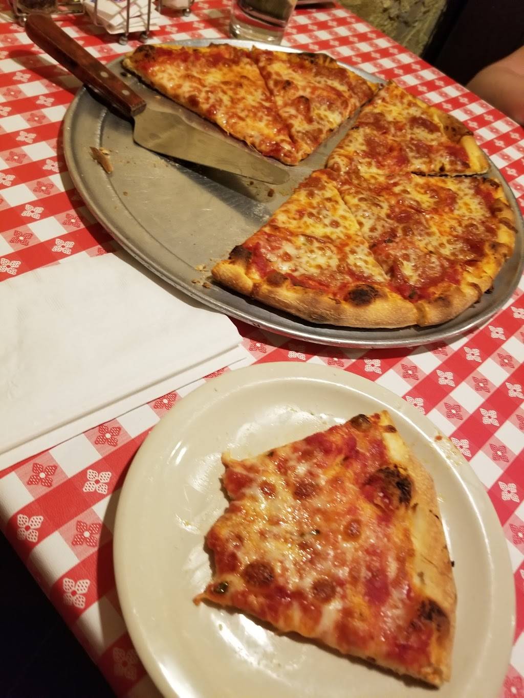 Enzos End Pizzeria | meal delivery | 3424 E Colfax Ave, Denver, CO 80220, USA | 3033554700 OR +1 303-355-4700