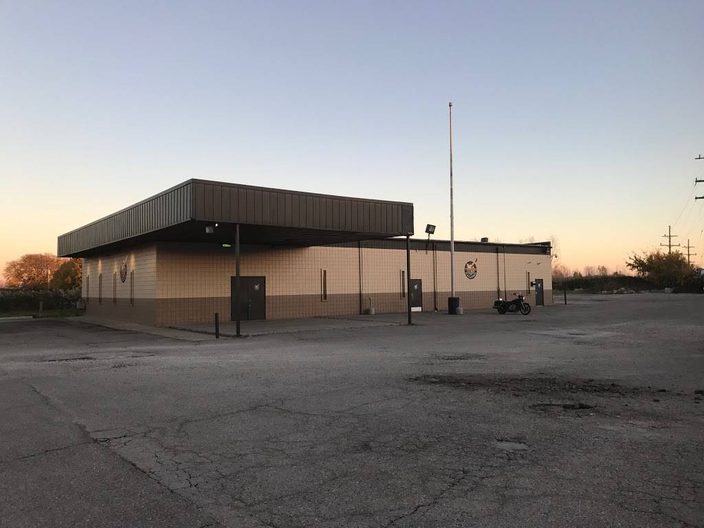 Traffic Light Ltd | restaurant | 24500 Henry B Joy Blvd, Mt Clemens, MI 48043, USA | 5864688900 OR +1 586-468-8900