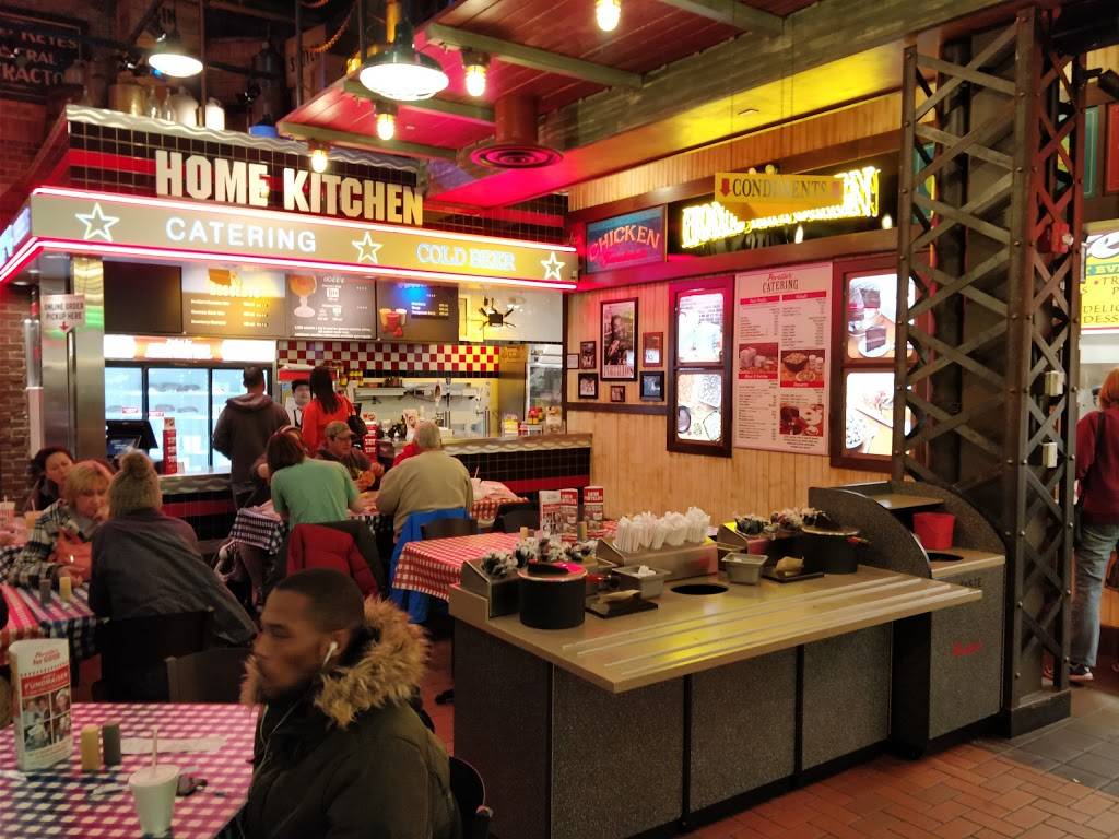 Portillos Hot Dogs | meal takeaway | 8705 W Sura Lane, Greenfield, WI 53228, USA | 4148775400 OR +1 414-877-5400