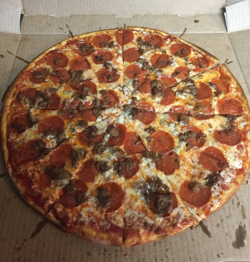 Barnhill’s Westside Deli | restaurant | 204 N Cedar St, Mason, MI 48854, USA | 5176769191 OR +1 517-676-9191