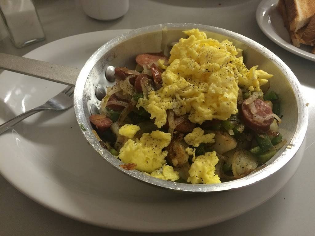 Kaileys Kafe | restaurant | 8 Loyalist Dr unit 6, Brighton, ON K0K 1H0, Canada | 6134759777 OR +1 613-475-9777