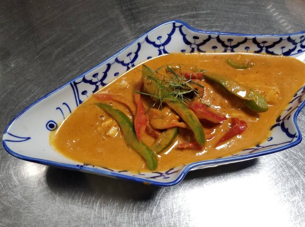 Sweet Chilli Thai Restaurant | restaurant | 75 Airport Rd, Augusta, ME 04330, USA | 2076218575 OR +1 207-621-8575