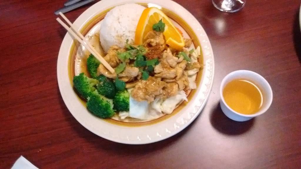 Thai House | Point Loma | restaurant | 3181 Cameron Park Dr, Cameron Park, CA 95682, USA | 5303508020 OR +1 530-350-8020