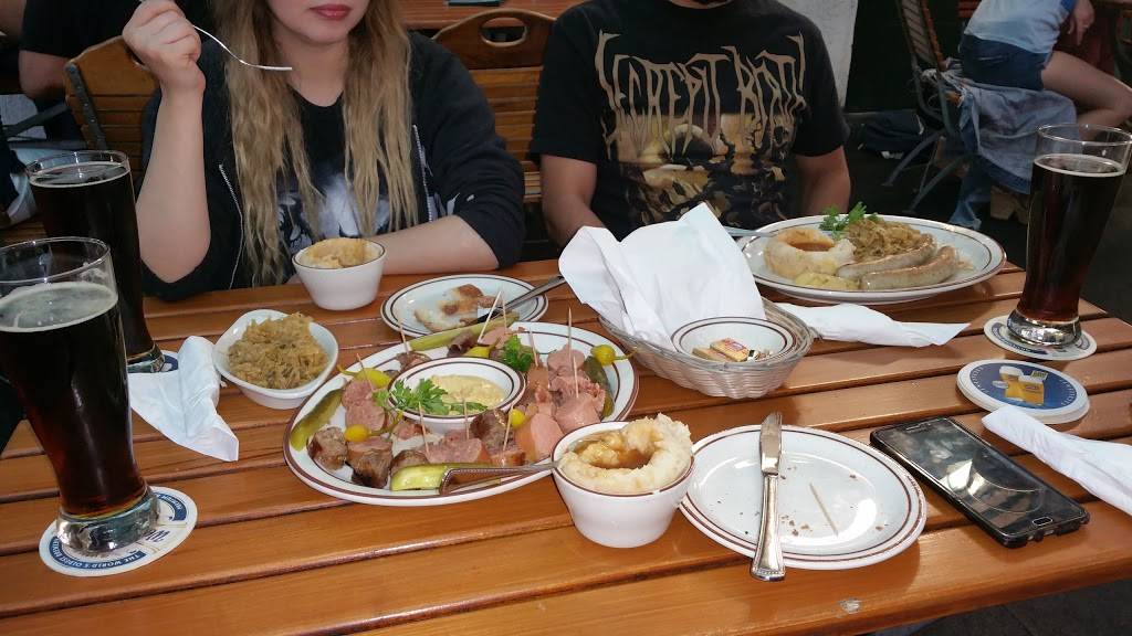 The Red Lion Tavern | restaurant | 2366 Glendale Blvd, Los Angeles, CA 90039, USA | 3236625337 OR +1 323-662-5337